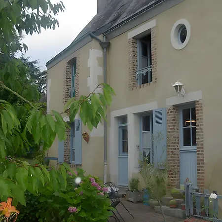 D'hotes La Haute Folie 3*
